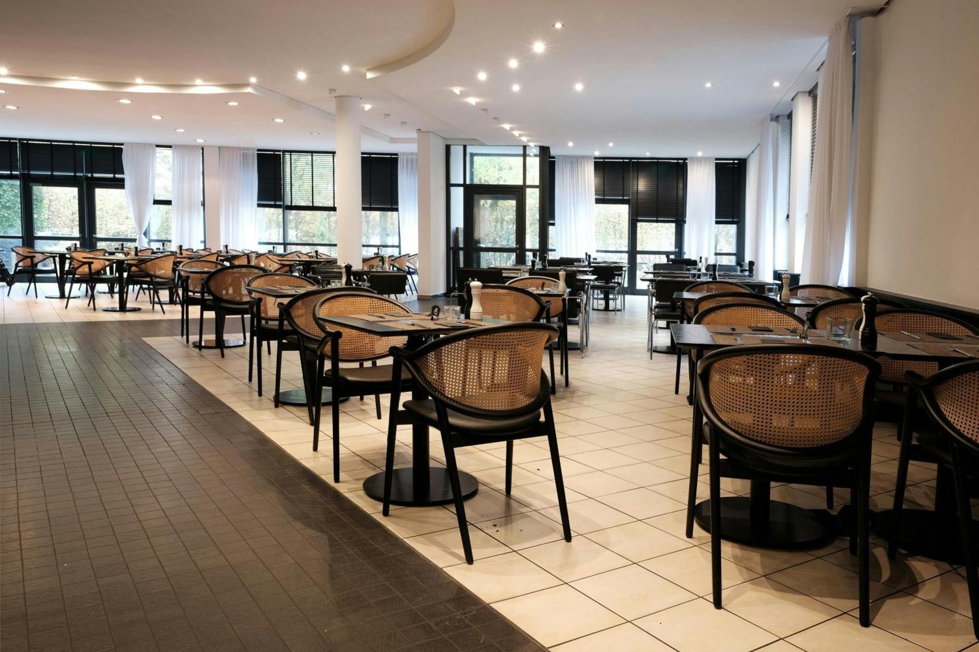 Four Ratingen Dusseldorf Airport Hotel Exterior foto