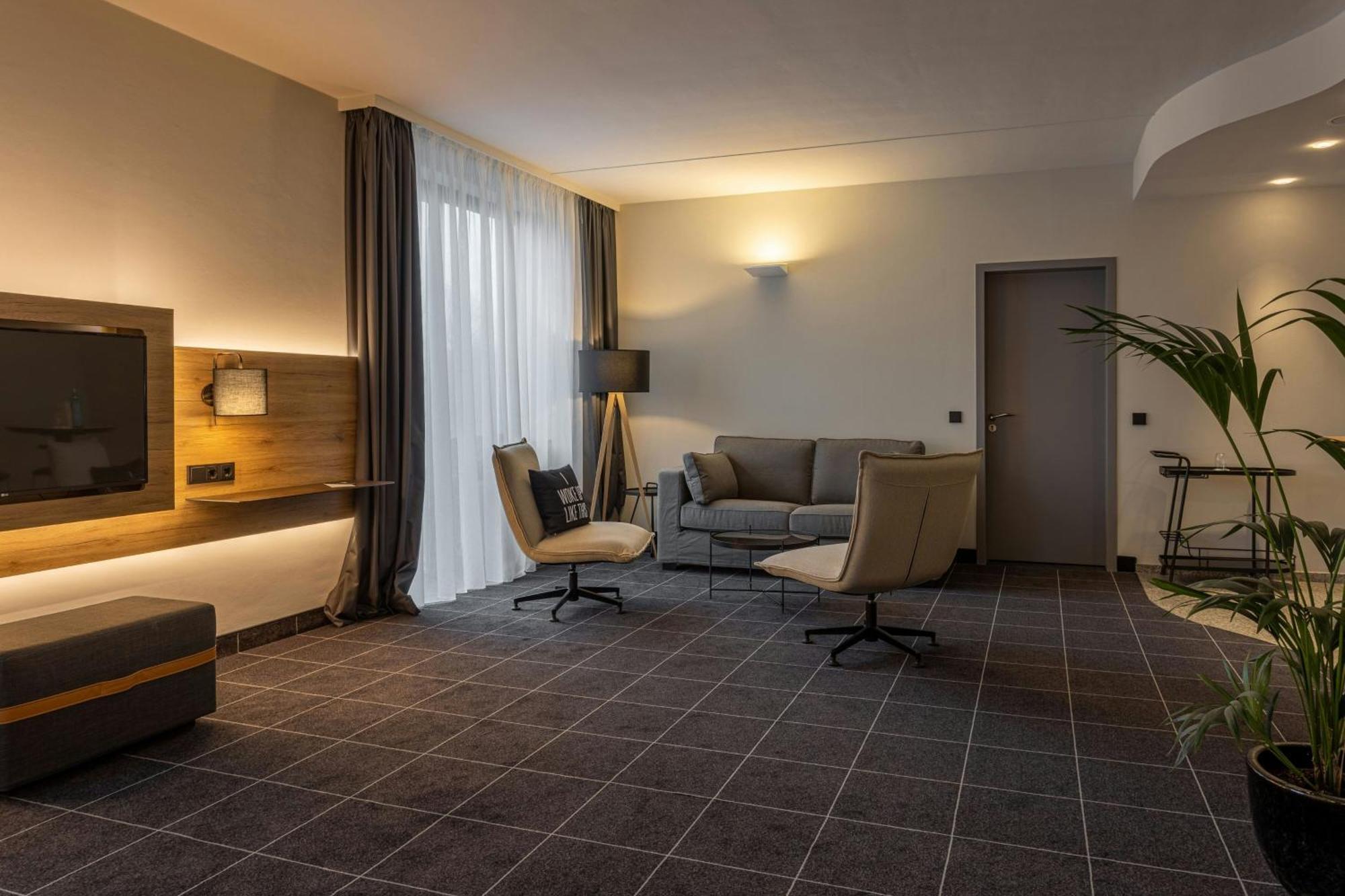 Four Ratingen Dusseldorf Airport Hotel Exterior foto